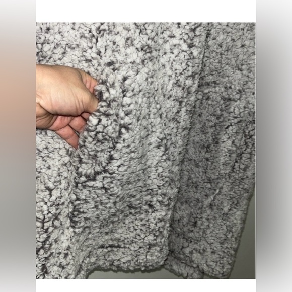 C&C California Sherpa gray with zipper poncho/cardigan S - Picture 9 of 10